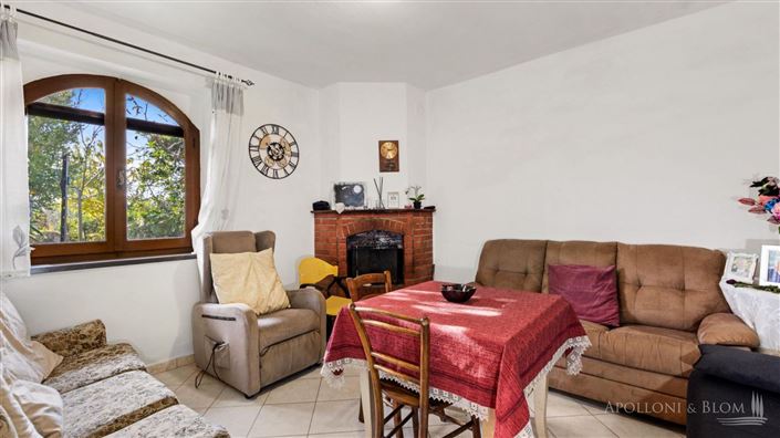 Image No.18-6 Bed Apartment for sale