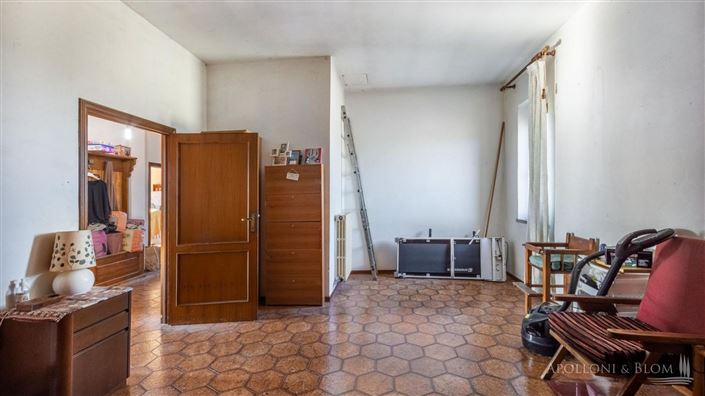 Image No.25-6 Bed Apartment for sale