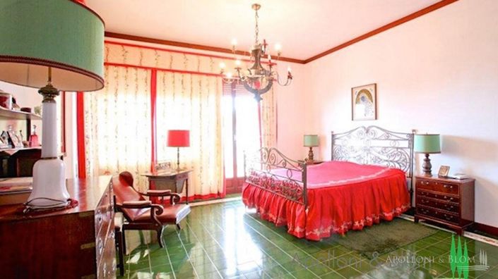 Image No.13-7 Bed Apartment for sale