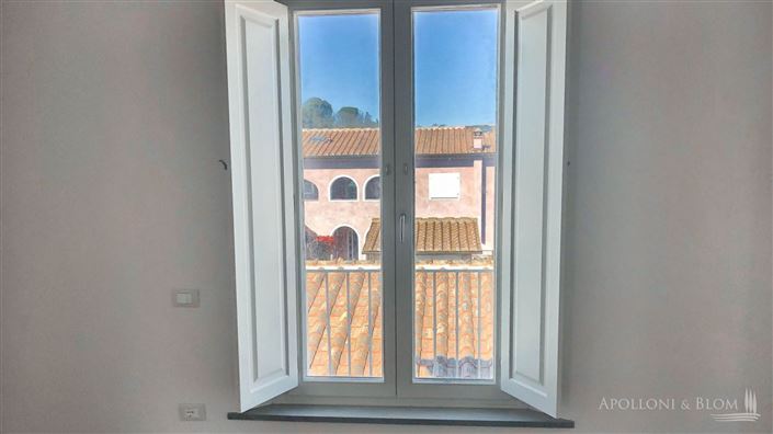 Image No.23-3 Bed Apartment for sale