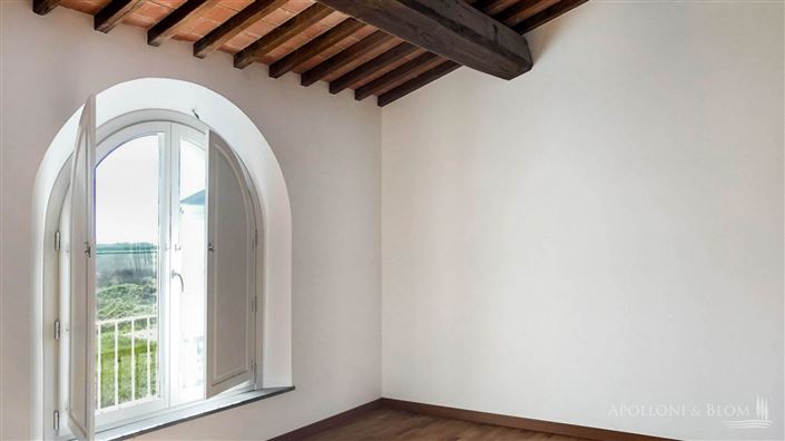 Image No.25-3 Bed Apartment for sale