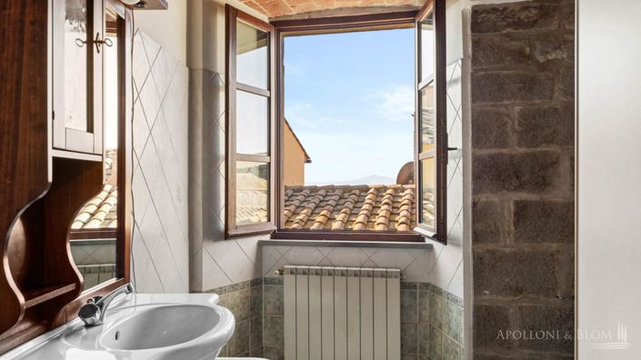 Image No.18-Maison de campagne de 5 chambres à vendre à Cortona