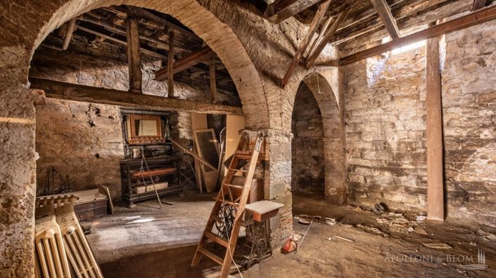 Image No.5-Maison de campagne de 5 chambres à vendre à Cortona