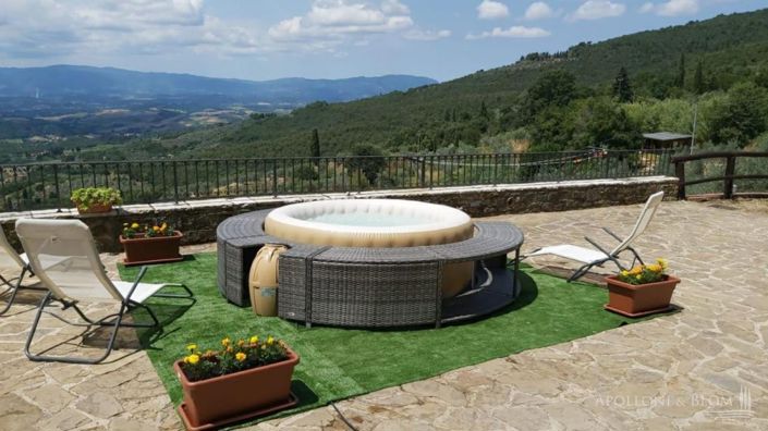 Image No.26-8 Bed Apartment for sale