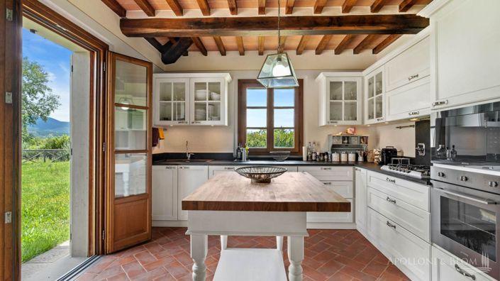 Image No.17-4 Bed Apartment for sale