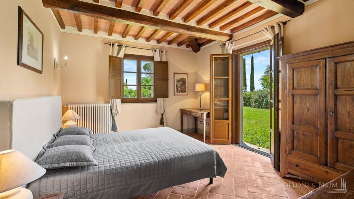 Image No.24-4 Bed Apartment for sale