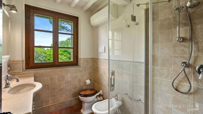 Image No.26-4 Bed Apartment for sale