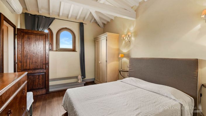 Image No.28-4 Bed Apartment for sale