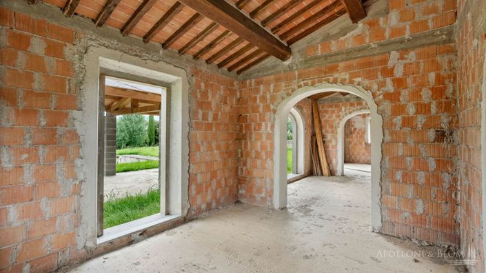 Image No.16-6 Bed Apartment for sale