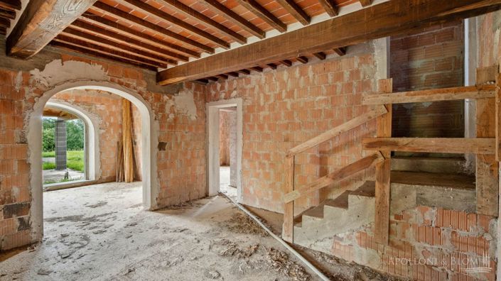 Image No.22-6 Bed Apartment for sale