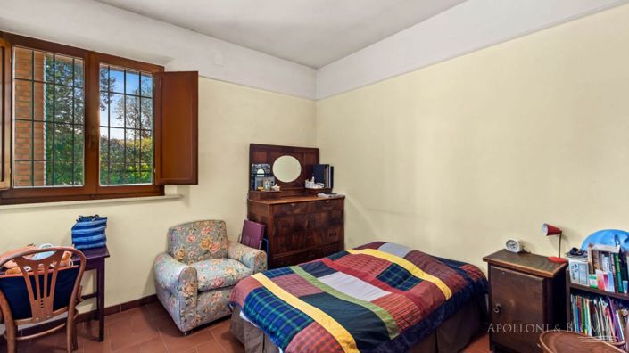 Image No.24-7 Bed Apartment for sale