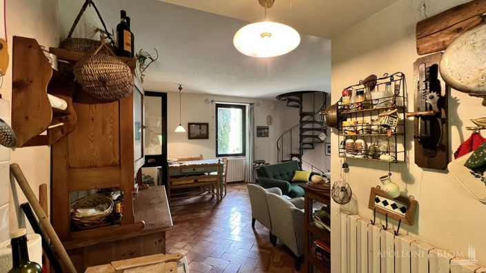 Image No.22-2 Bed Apartment for sale