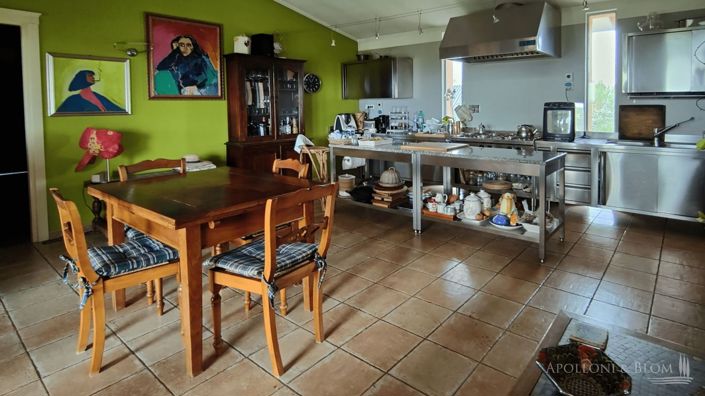 Image No.23-3 Bed Vineyard for sale