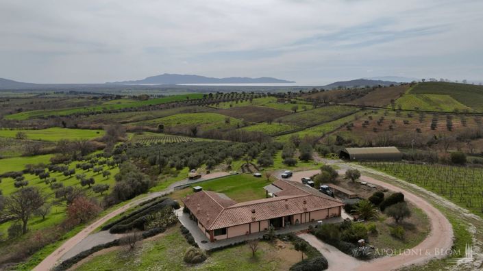 Image No.9-3 Bed Vineyard for sale