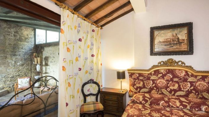 Image No.25-Appartement de 8 chambres à vendre à Siena