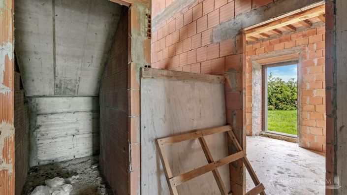 Image No.19-4 Bed Apartment for sale