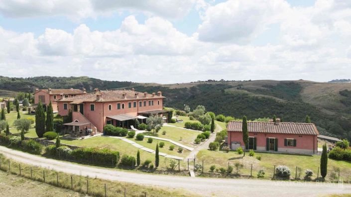 Image No.23-2 Bed Country House for sale