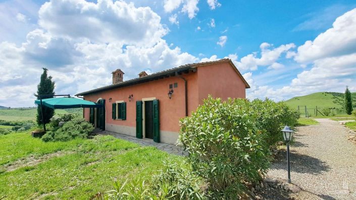 Image No.8-2 Bed Country House for sale