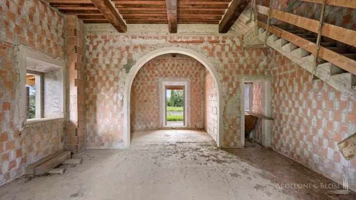 Image No.14-4 Bed Apartment for sale