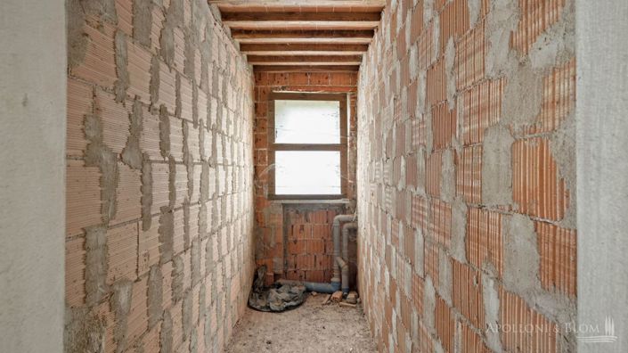 Image No.18-4 Bed Apartment for sale