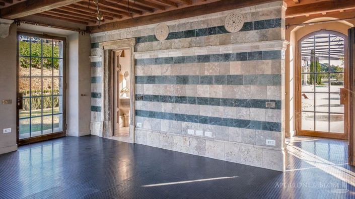 Image No.30-17 Bed Apartment for sale