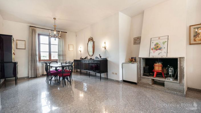 Image No.12-Maison de campagne de 5 chambres à vendre à Montepulciano