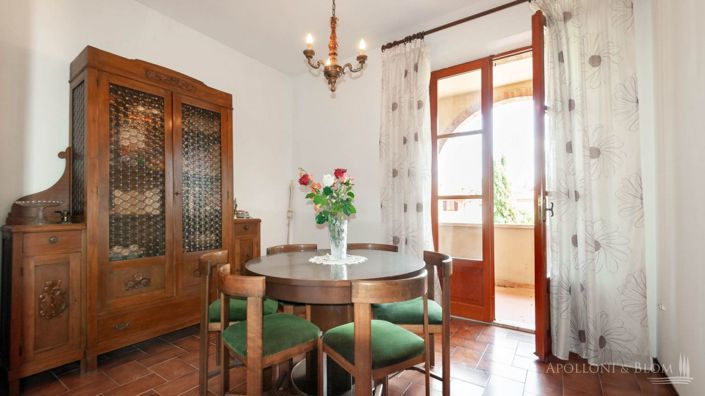 Image No.19-Maison de campagne de 5 chambres à vendre à Montepulciano