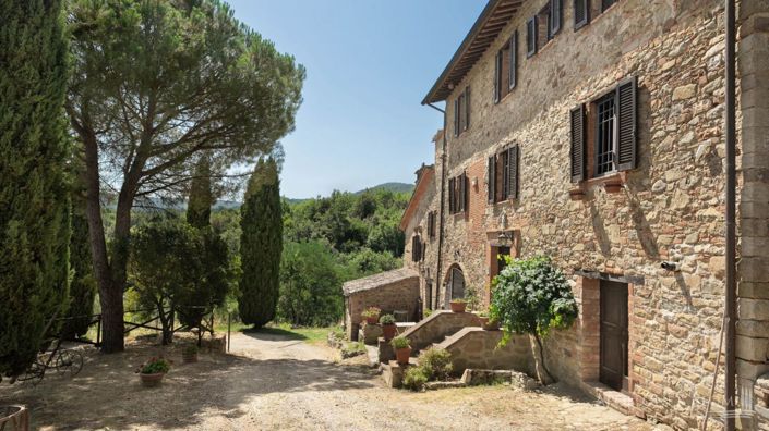 Image No.10-12 Bed Apartment for sale