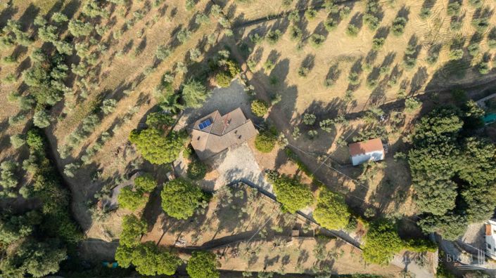 Image No.6-Maison de campagne de 4 chambres à vendre à Cortona