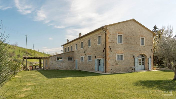 Image No.30-9 Bed Apartment for sale