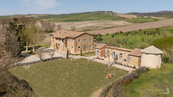 Image No.5-9 Bed Apartment for sale