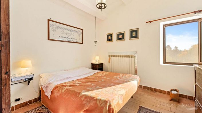 Image No.18-4 Bed Apartment for sale