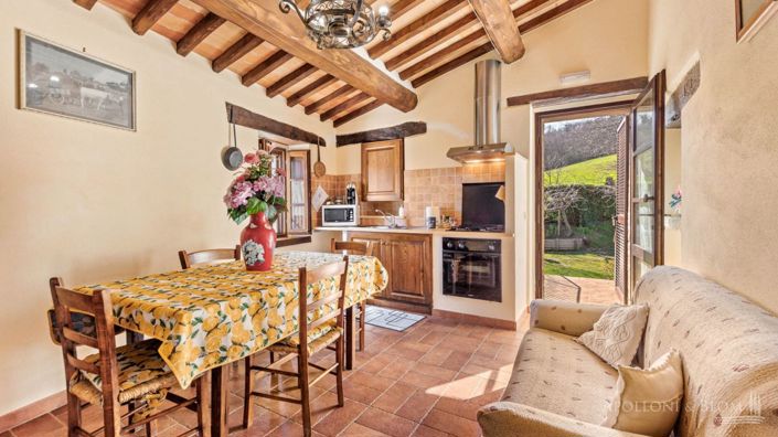 Image No.10-Appartement de 4 chambres à vendre à Radicofani