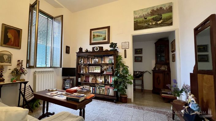 Image No.11-2 Bed Apartment for sale