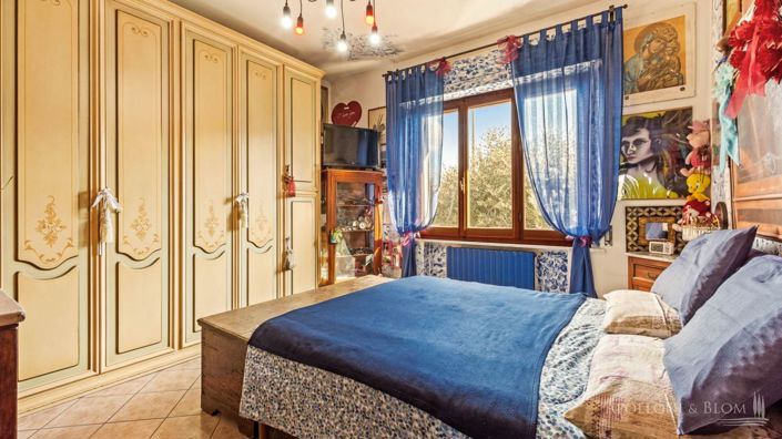 Image No.5-Maison de campagne de 6 chambres à vendre à Montepulciano