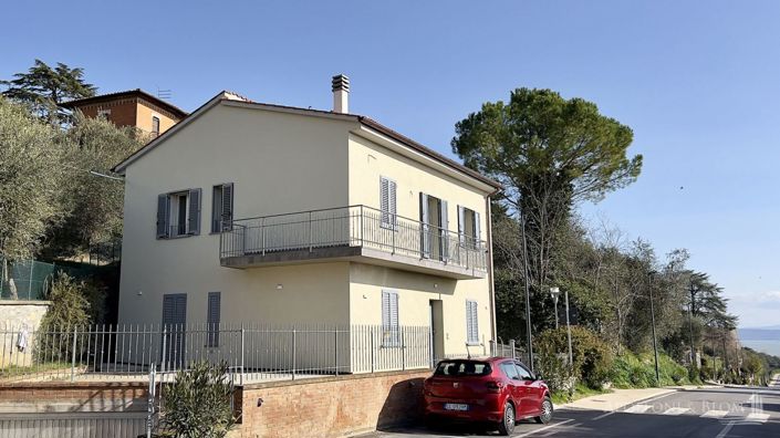 Image No.8-3 Bed Villa for sale