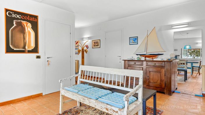 Image No.10-5 Bed Apartment for sale