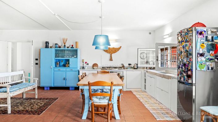 Image No.8-5 Bed Apartment for sale