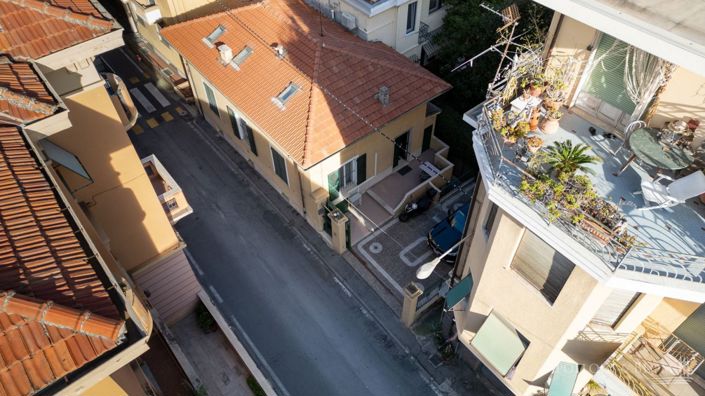 Image No.16-Maison de campagne de 6 chambres à vendre à Imperia