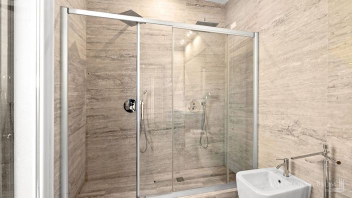 Image No.28-8 Bed Apartment for sale