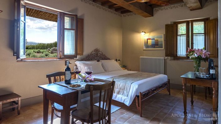 Image No.26-13 Bed Apartment for sale