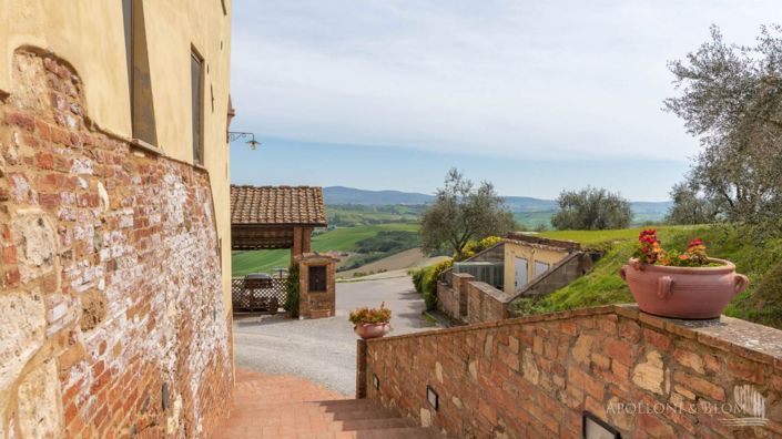 Image No.19-Appartement de 10 chambres à vendre à Asciano