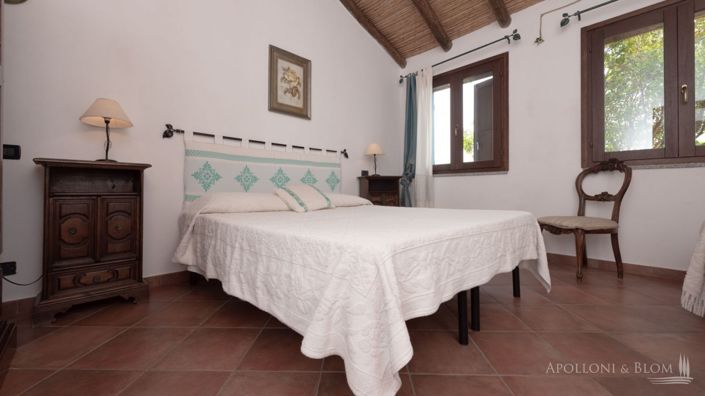 Image No.26-11 Bed Apartment for sale