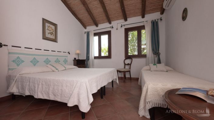 Image No.28-11 Bed Apartment for sale