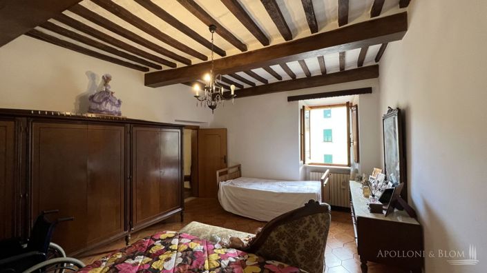 Image No.12-2 Bed Apartment for sale