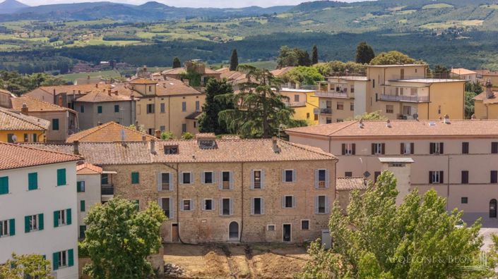 Image No.4-8 Bed Apartment for sale