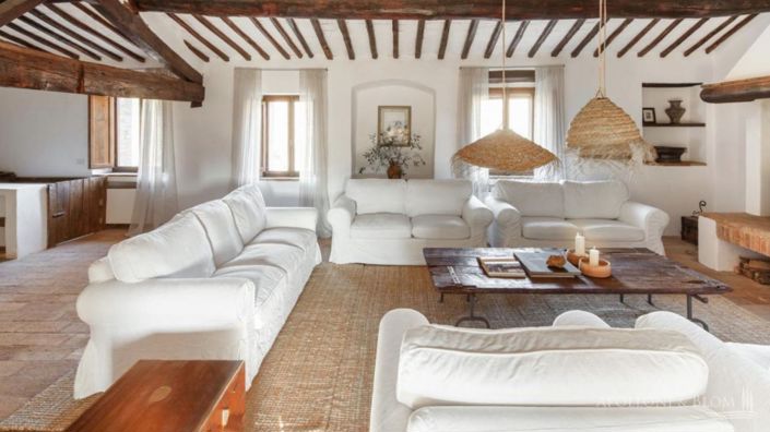 Image No.18-11 Bed Apartment for sale