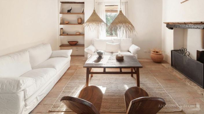 Image No.19-11 Bed Apartment for sale