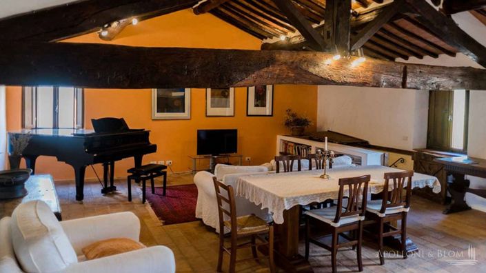 Image No.22-11 Bed Apartment for sale