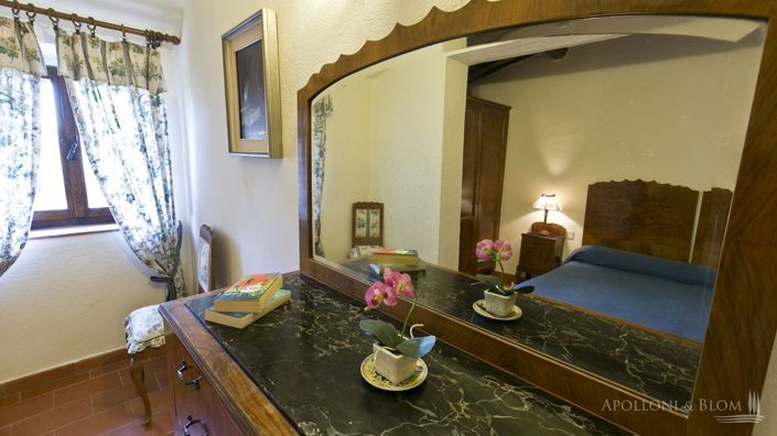 Image No.24-13 Bed Apartment for sale